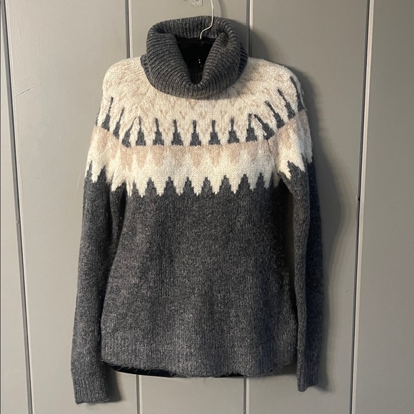 Abercrombie & Fitch Sweaters - Abercrombie Fitch Turtleneck Sweater Fair Isle Gray White Winter Women’s XS
